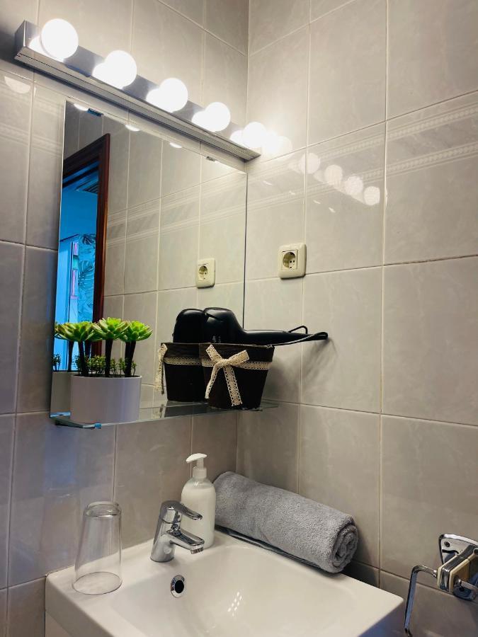 Centro Madrid Hortaleza Appartement Buitenkant foto